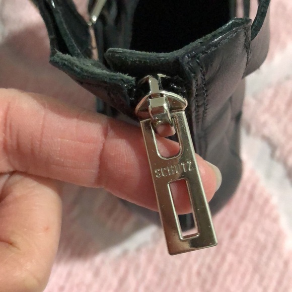 39/8 Schutz Black Leather Goth Witchy Buckle Strappy Boots Booties Magic Coven - Picture 11 of 14